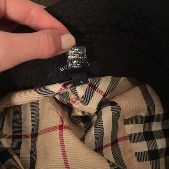 BURBERRY LONDON Vintage Bucket Hat; Great Condition! - Picture 6 of 8
